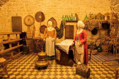 Sacre vesti e antichi mestieri: a Bitetto c'� il particolare Museo della Devozione e del Lavoro